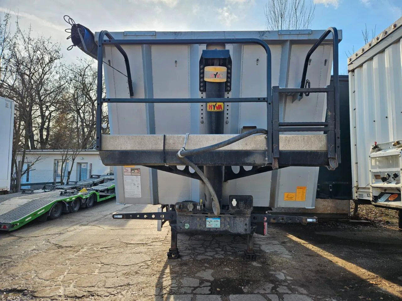 Wielton NW-3 38m3 Lifting Axle, Alloy w. - Semi-trailer jungkit: gambar 2 Wielton NW-3 38m3 Lifting Axle, Alloy w. - Semi-trailer jungkit: gambar 2