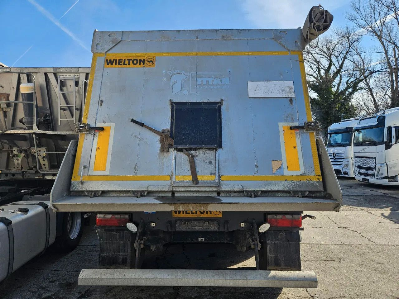 Wielton NW-3 38m3 Lifting Axle, Alloy w. - Semi-trailer jungkit: gambar 4 Wielton NW-3 38m3 Lifting Axle, Alloy w. - Semi-trailer jungkit: gambar 4