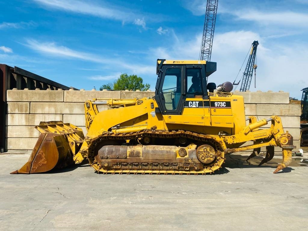 CAT 973 C - Crawler loader: gambar 1 CAT 973 C - Crawler loader: gambar 1