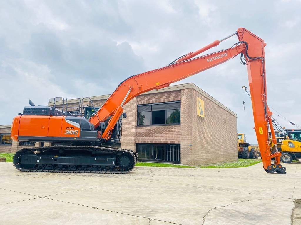 Hitachi ZX 300lc-7 - Ekskavator perayap: gambar 2 Hitachi ZX 300lc-7 - Ekskavator perayap: gambar 2