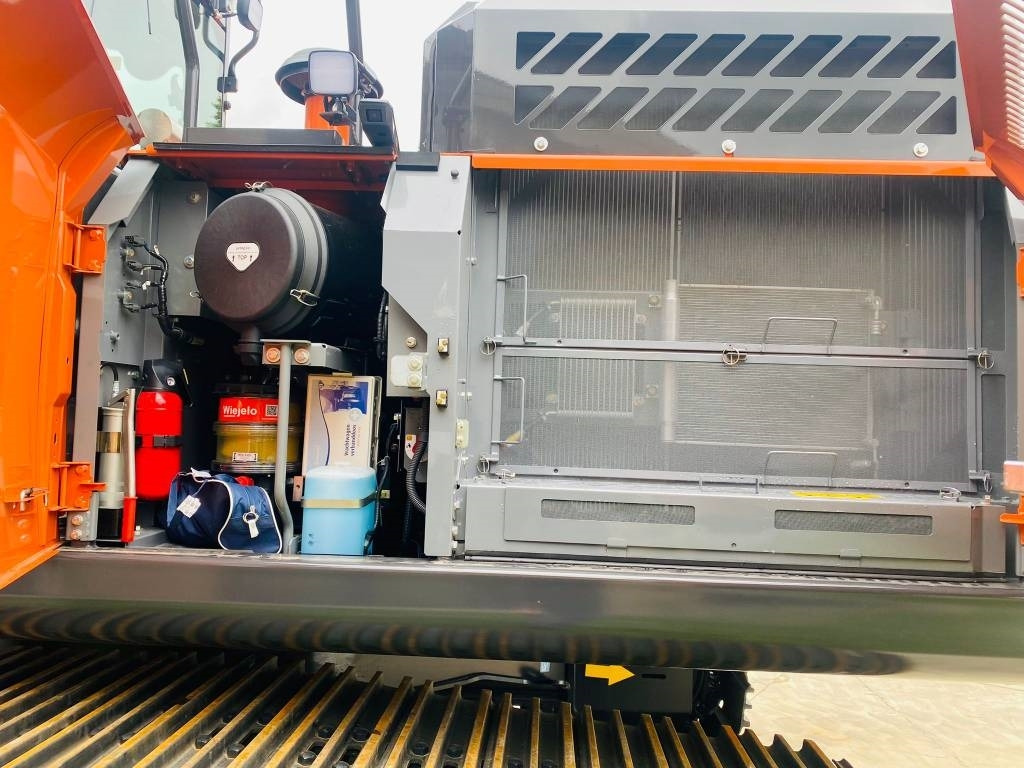 Ekskavator perayap baru Hitachi ZX 300lc-7: gambar 8