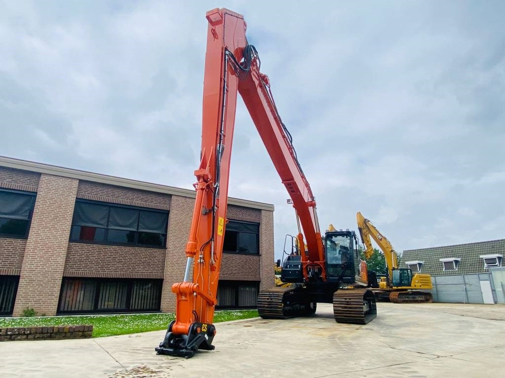 Hitachi ZX 300lc-7 - Ekskavator: gambar 3 Hitachi ZX 300lc-7 - Ekskavator: gambar 3