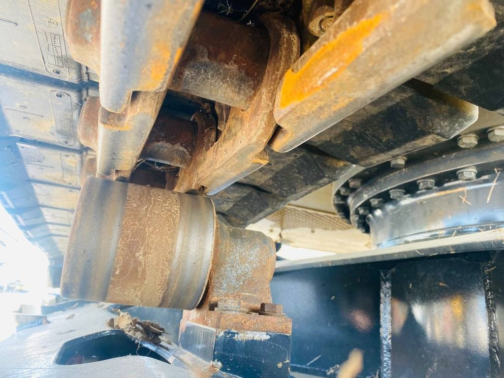Ekskavator perayap Komatsu pc138us-11eo: gambar 15