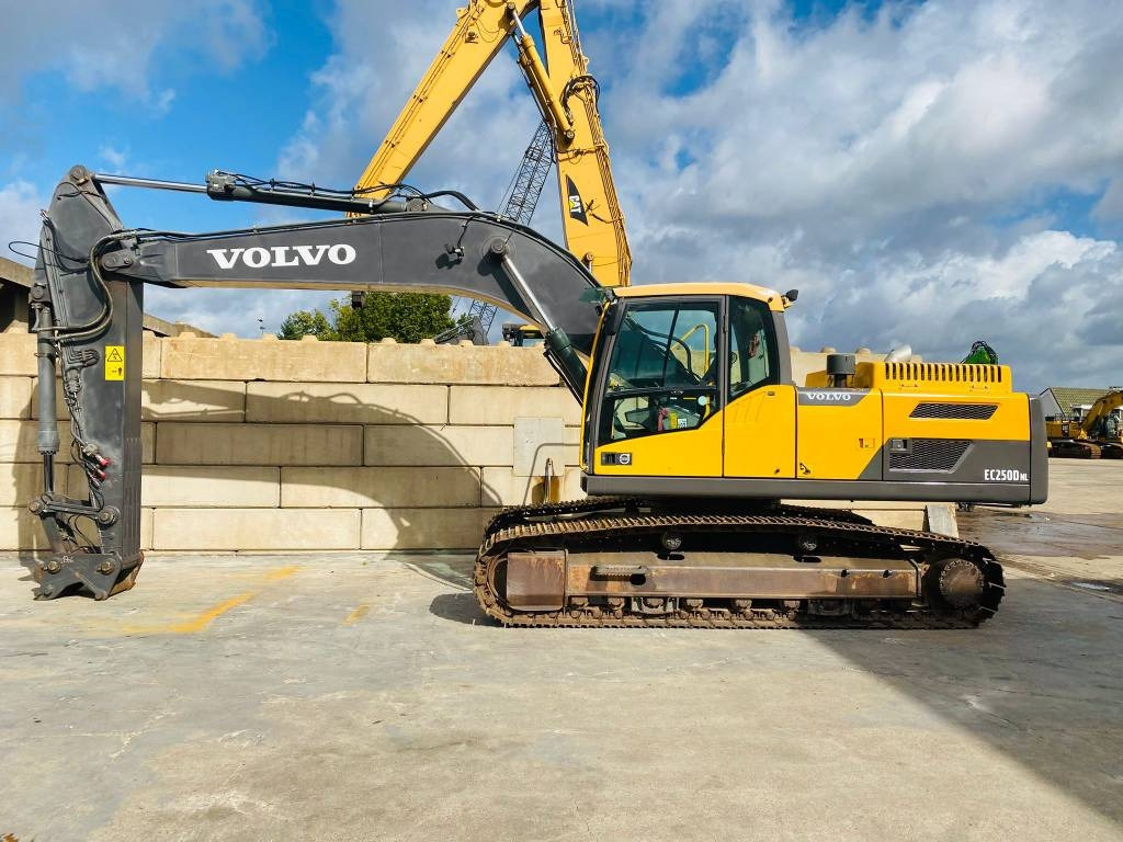 Volvo EC 250 D N L - Ekskavator perayap: gambar 1 Volvo EC 250 D N L - Ekskavator perayap: gambar 1