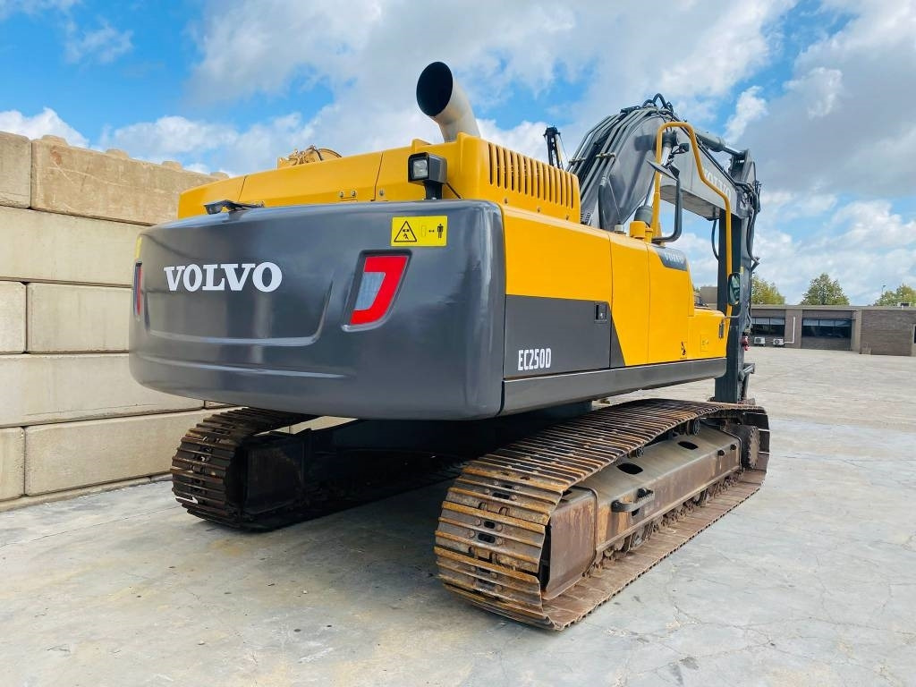 Volvo EC 250 D N L - Ekskavator perayap: gambar 5 Volvo EC 250 D N L - Ekskavator perayap: gambar 5