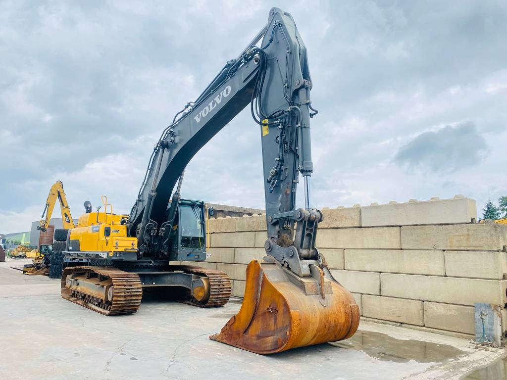 Volvo EC 480 D L - Ekskavator perayap: gambar 2 Volvo EC 480 D L - Ekskavator perayap: gambar 2