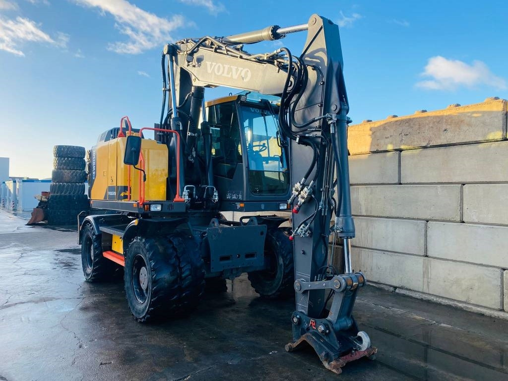 Volvo EWR 150 E - Ekskavator roda: gambar 4 Volvo EWR 150 E - Ekskavator roda: gambar 4