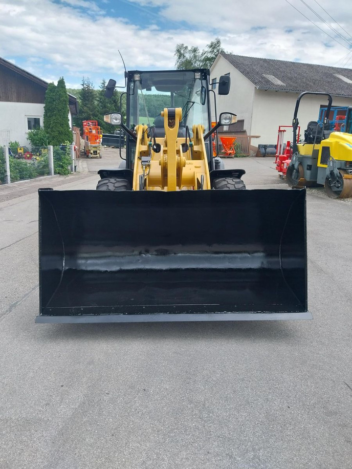 CAT 906H - Wheel loader: gambar 2 CAT 906H - Wheel loader: gambar 2