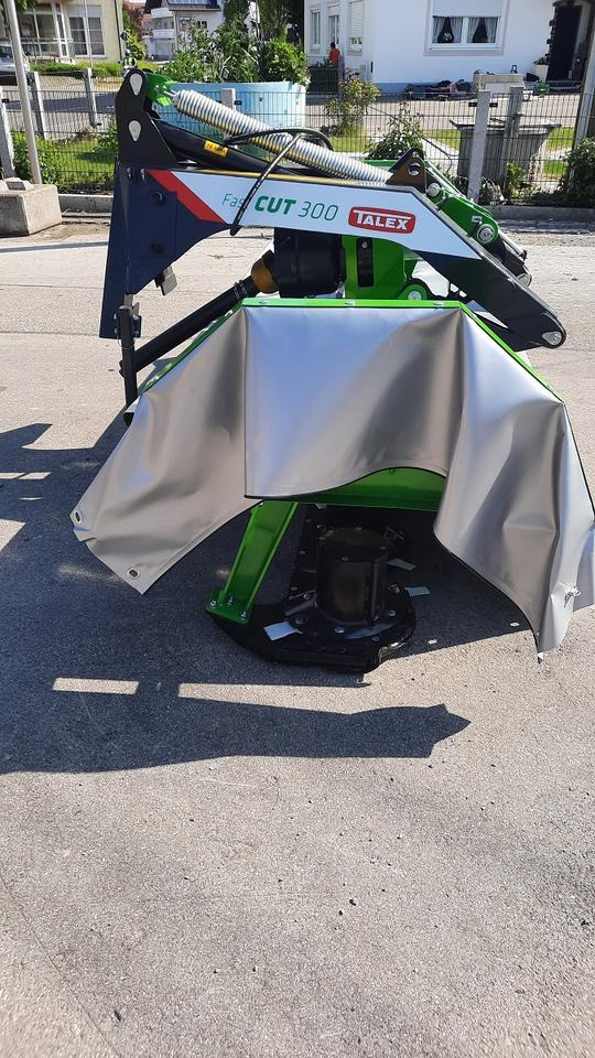 Frontmähwerk 3m Mähwerk Fast Cut Talex Pöttinger Scheibenmähwerk - Mesin pemotong padang rumput: gambar 3 Frontmähwerk 3m Mähwerk Fast Cut Talex Pöttinger Scheibenmähwerk - Mesin pemotong padang rumput: gambar 3