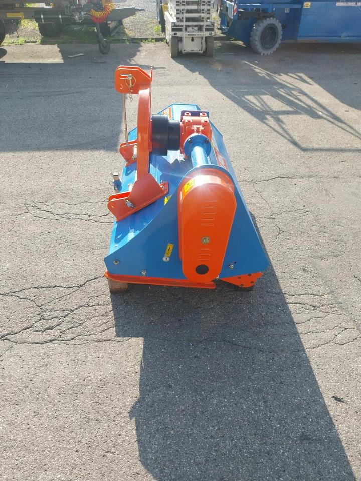 Mulcher Schlegelmulcher Stark KM 155 Mähwerk - Mesin pemotong chopper: gambar 5 Mulcher Schlegelmulcher Stark KM 155 Mähwerk - Mesin pemotong chopper: gambar 5