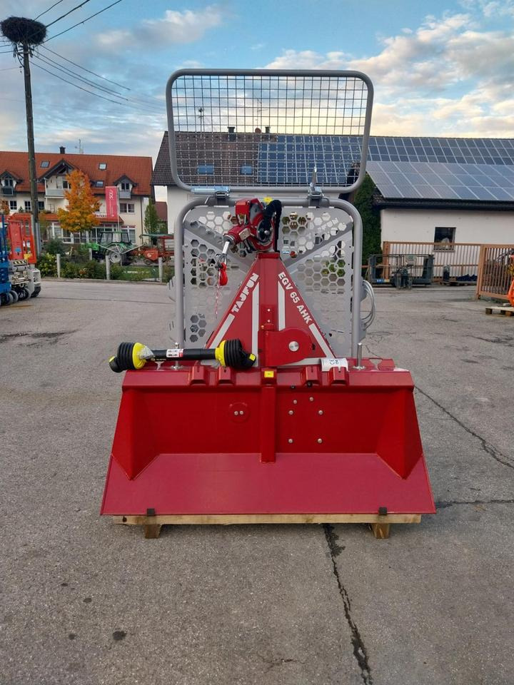 Neue Forstseilwinde Seilwinde Tajfun EGV 65 AHK SG Funk 35 45 55 - Mesin derek untuk Mesin kehutanan: gambar 1 Neue Forstseilwinde Seilwinde Tajfun EGV 65 AHK SG Funk 35 45 55 - Mesin derek untuk Mesin kehutanan: gambar 1