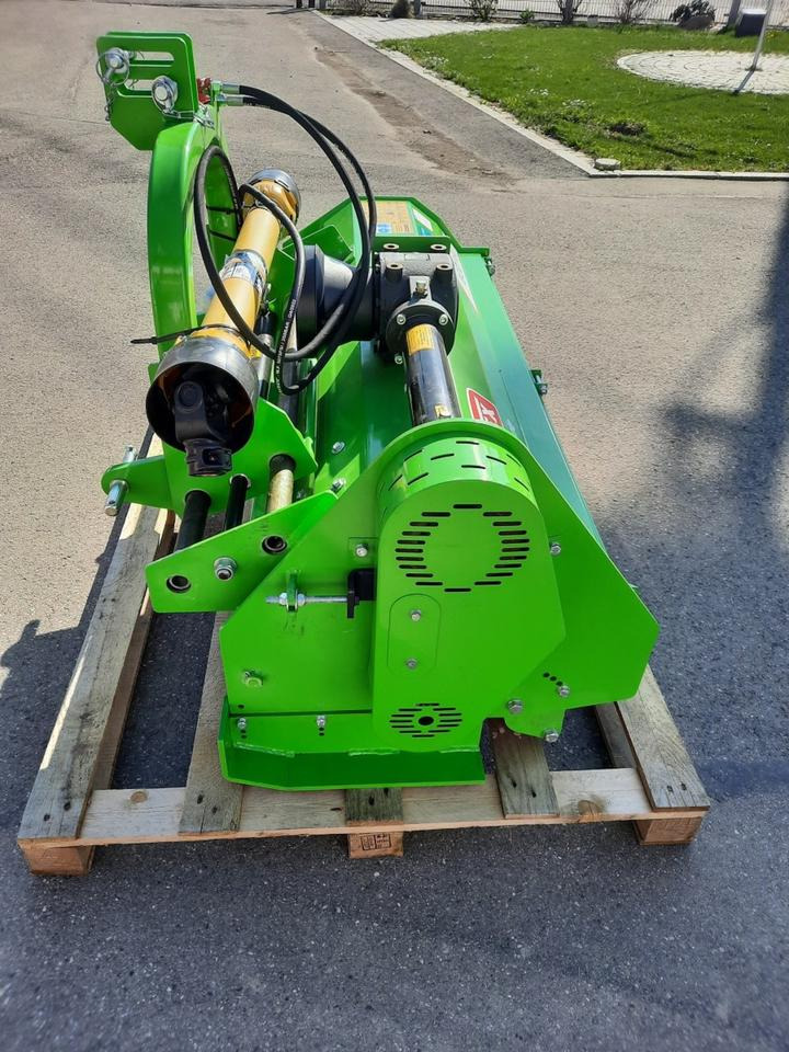 Neue Mulcher, Schlegelmulcher Talex Eco 1,00-2,20m verfügbar - Mesin pemotong chopper: gambar 3 Neue Mulcher, Schlegelmulcher Talex Eco 1,00-2,20m verfügbar - Mesin pemotong chopper: gambar 3