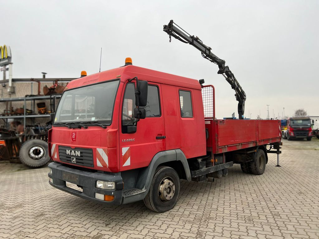 MAN LE 12.225 LC Pritsche Heckkran 6 Zylinder Doka T - Truk flatbed, Truk derek: gambar 5 MAN LE 12.225 LC Pritsche Heckkran 6 Zylinder Doka T - Truk flatbed, Truk derek: gambar 5
