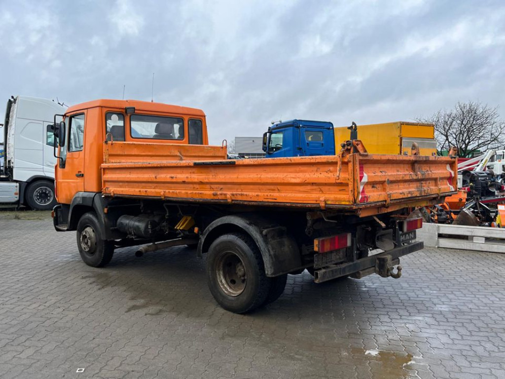 MAN MAN LE 2-Achs Kipper 8.180 K Meiller - Truk jungkit: gambar 4 MAN MAN LE 2-Achs Kipper 8.180 K Meiller - Truk jungkit: gambar 4