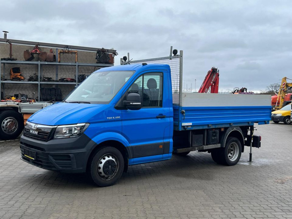 MAN MAN TG-E Pritsche Heckkran 6.120 Funk - Van flatbed: gambar 3 MAN MAN TG-E Pritsche Heckkran 6.120 Funk - Van flatbed: gambar 3