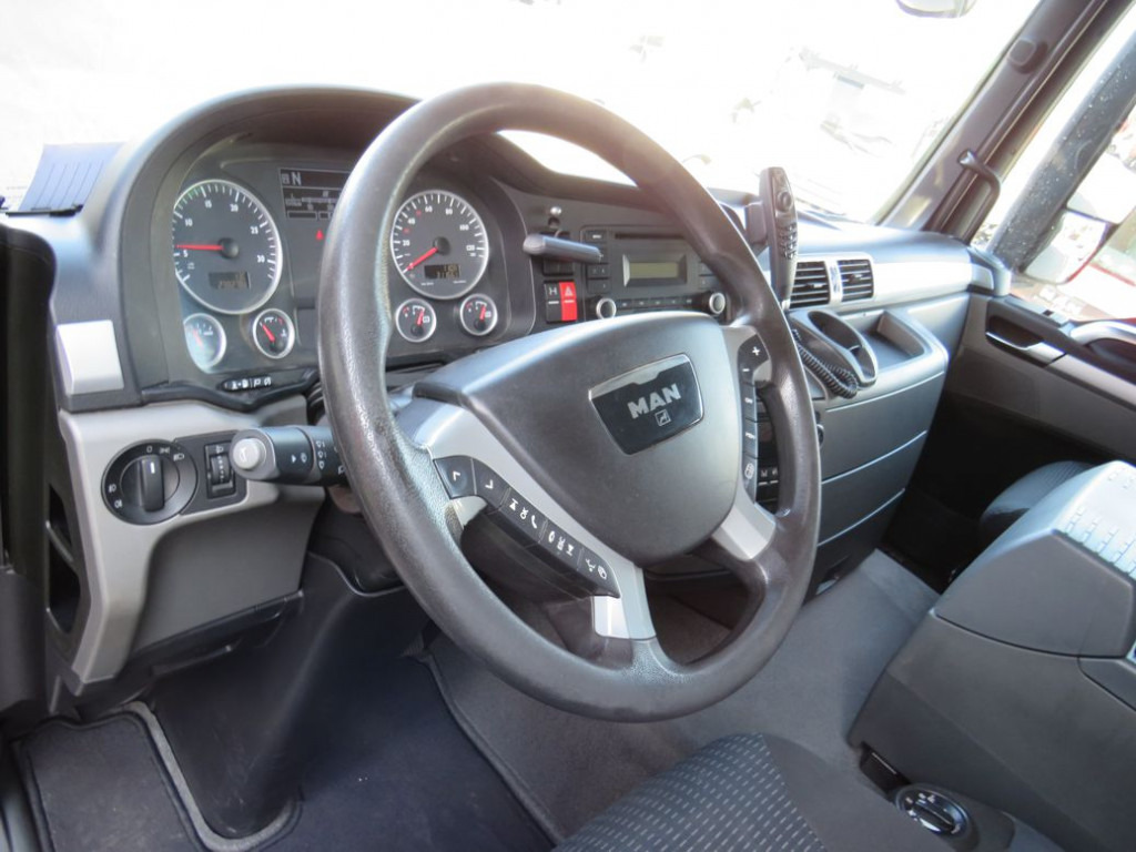 MAN MAN TG-S Pritsche Heckkran 26.400 6x2-2 BL Atlas 165.2 - Truk flatbed, Truk derek: gambar 5 MAN MAN TG-S Pritsche Heckkran 26.400 6x2-2 BL Atlas 165.2 - Truk flatbed, Truk derek: gambar 5