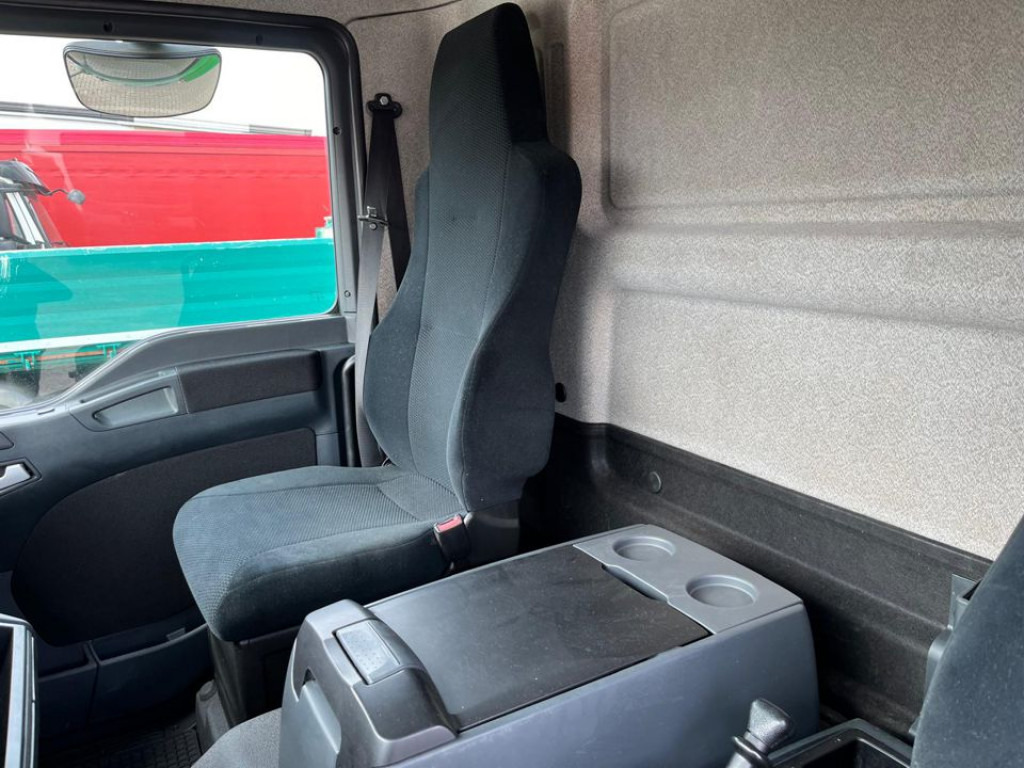 MAN TG-L 12.220 4x2 BL Standardkoffer LBW LBW 1.5 to - Truk box: gambar 4 MAN TG-L 12.220 4x2 BL Standardkoffer LBW LBW 1.5 to - Truk box: gambar 4