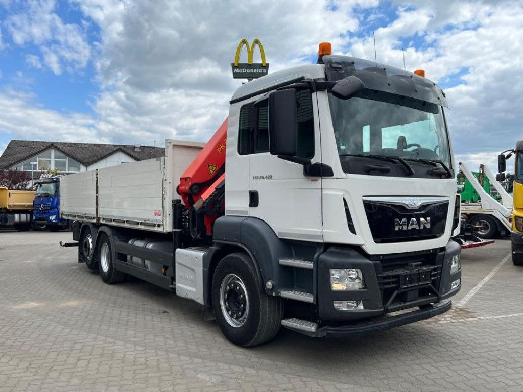 MAN TG-S 26.420 6x2 BL Pritsche Kran Palf. PK 22002+ - Truk flatbed, Truk derek: gambar 3 MAN TG-S 26.420 6x2 BL Pritsche Kran Palf. PK 22002+ - Truk flatbed, Truk derek: gambar 3