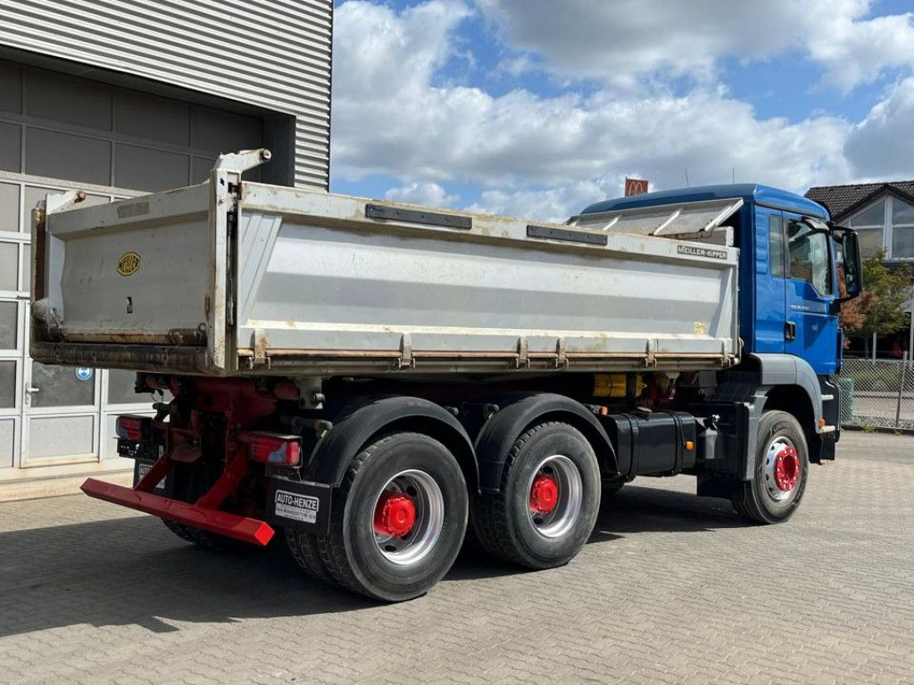 MAN TG-S 26.440 6x4 BB 3-Achs Kipper MeillerSchalter MAN TG-S 26.440 6x4 BB 3-Achs Kipper MeillerSchalter - Truk jungkit: gambar 3 MAN TG-S 26.440 6x4 BB 3-Achs Kipper MeillerSchalter MAN TG-S 26.440 6x4 BB 3-Achs Kipper MeillerSchalter - Truk jungkit: gambar 3
