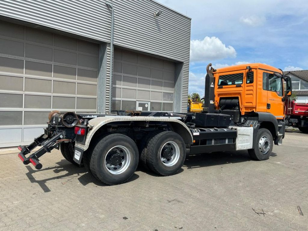 MAN TG-S 26.460 6x4 BB Abrollkipper kurzer Radstand - Hook lift: gambar 4 MAN TG-S 26.460 6x4 BB Abrollkipper kurzer Radstand - Hook lift: gambar 4