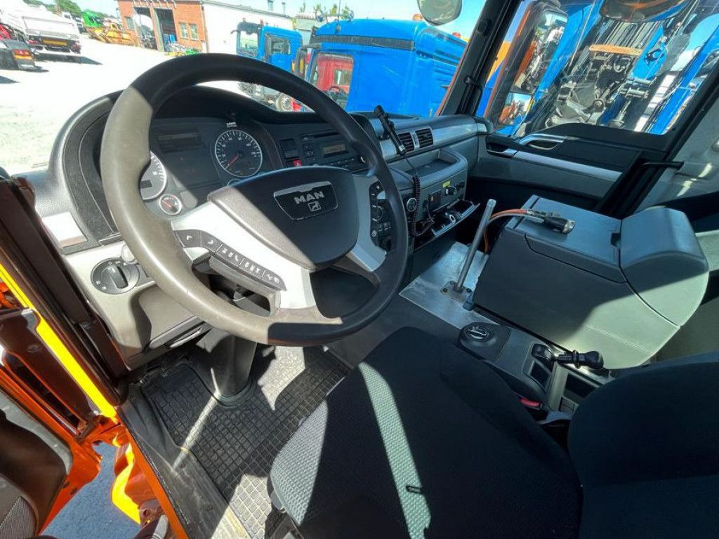 MAN TG-S 33.440 AK 6x6 3-Achs Allradkipper - Truk jungkit: gambar 5 MAN TG-S 33.440 AK 6x6 3-Achs Allradkipper - Truk jungkit: gambar 5