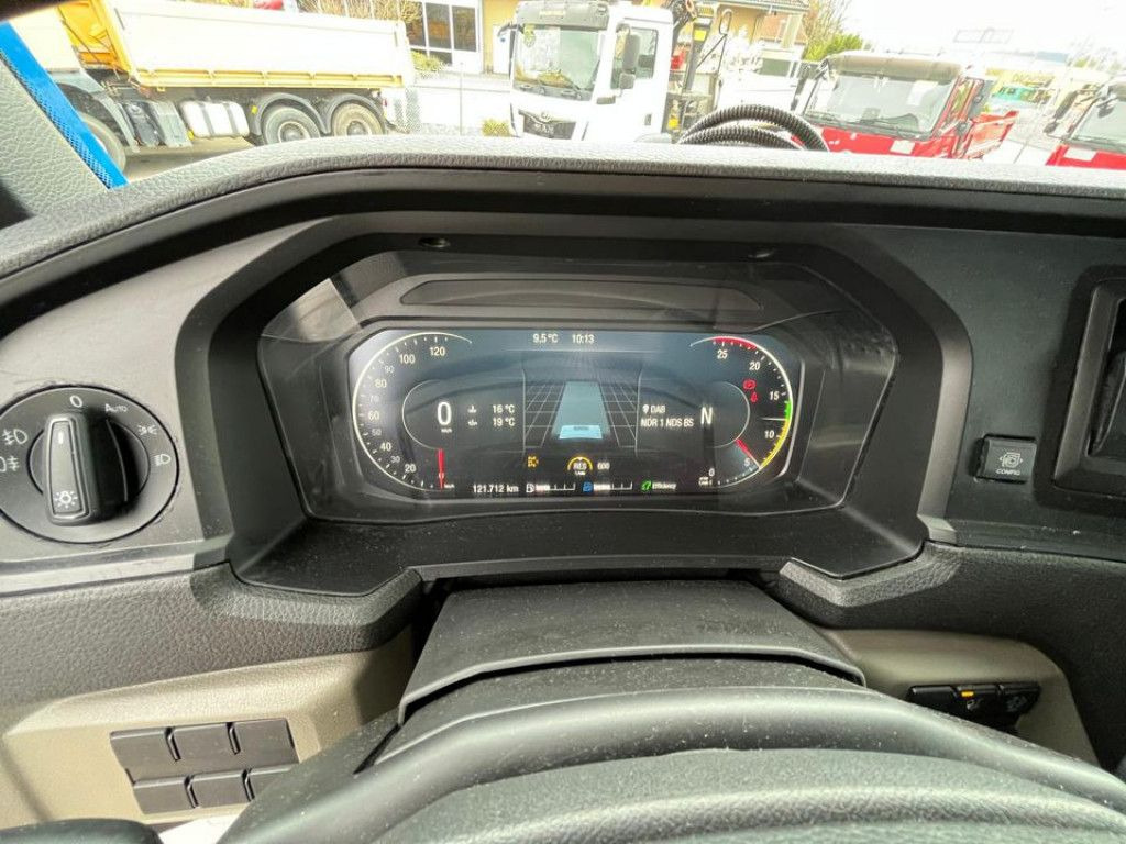Leasing  MAN TG-S 35.510 8x4 BB 4-Achs Kipper Bordmatik nur 1 MAN TG-S 35.510 8x4 BB 4-Achs Kipper Bordmatik nur 1: gambar 8