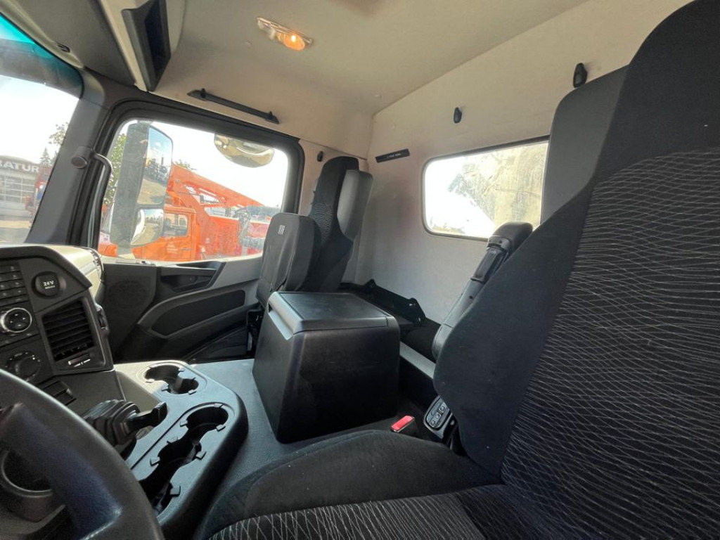 MERCEDES-BENZ Antos 2543 L 6x2 Abrollkipper mit Kran Funk+Greiferst. - Hook lift, Truk derek: gambar 5 MERCEDES-BENZ Antos 2543 L 6x2 Abrollkipper mit Kran Funk+Greiferst. - Hook lift, Truk derek: gambar 5