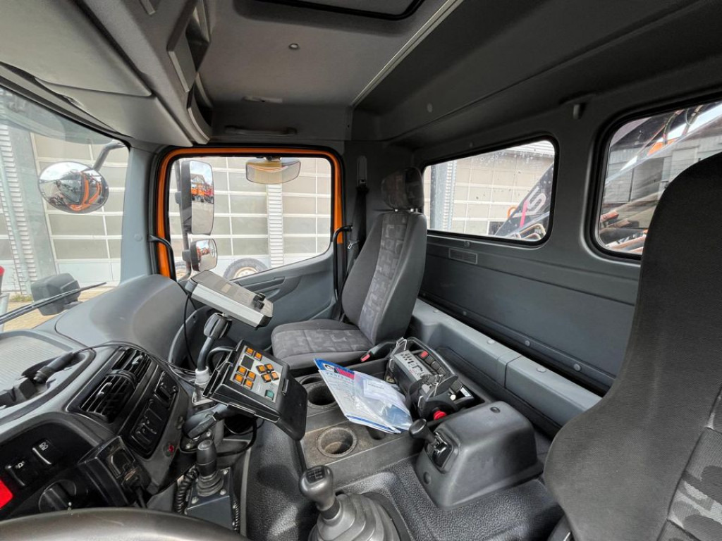 MERCEDES-BENZ Atego 1624 AK 4x4 2-Achs Allradkipper Kran Winterdienst - Truk jungkit, Truk derek: gambar 3 MERCEDES-BENZ Atego 1624 AK 4x4 2-Achs Allradkipper Kran Winterdienst - Truk jungkit, Truk derek: gambar 3