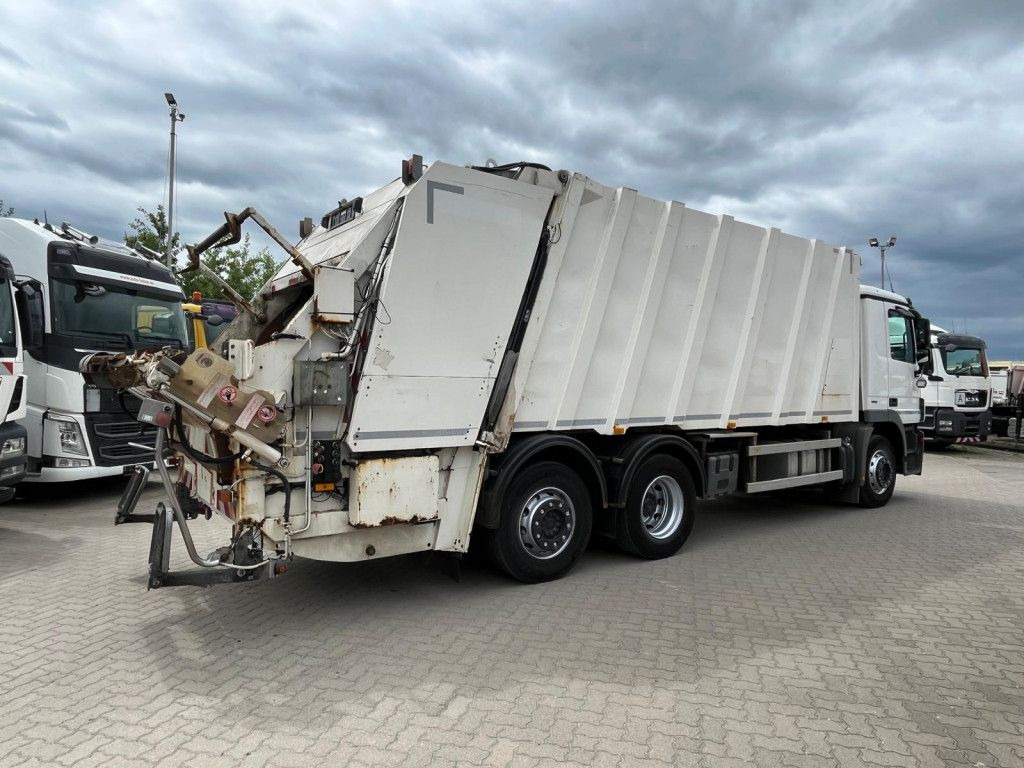 Mercedes-Benz Actros 2532 L 6x2 Müllwagen Faun Powerpress 25m³ - Truk sampah: gambar 4 Mercedes-Benz Actros 2532 L 6x2 Müllwagen Faun Powerpress 25m³ - Truk sampah: gambar 4