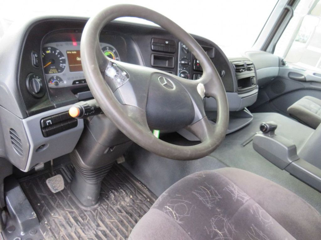 Mercedes-Benz Actros 4141 8x6 4 Achs Muldenkipper Kupplung, 1. - Truk jungkit: gambar 5 Mercedes-Benz Actros 4141 8x6 4 Achs Muldenkipper Kupplung, 1. - Truk jungkit: gambar 5