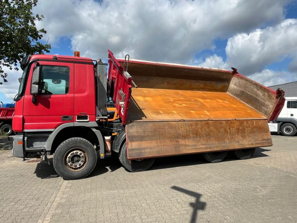 Mercedes-Benz Actros 4141 K 8x4 4-Achs Kipper Bordmatik Meille - Truk jungkit: gambar 3 Mercedes-Benz Actros 4141 K 8x4 4-Achs Kipper Bordmatik Meille - Truk jungkit: gambar 3