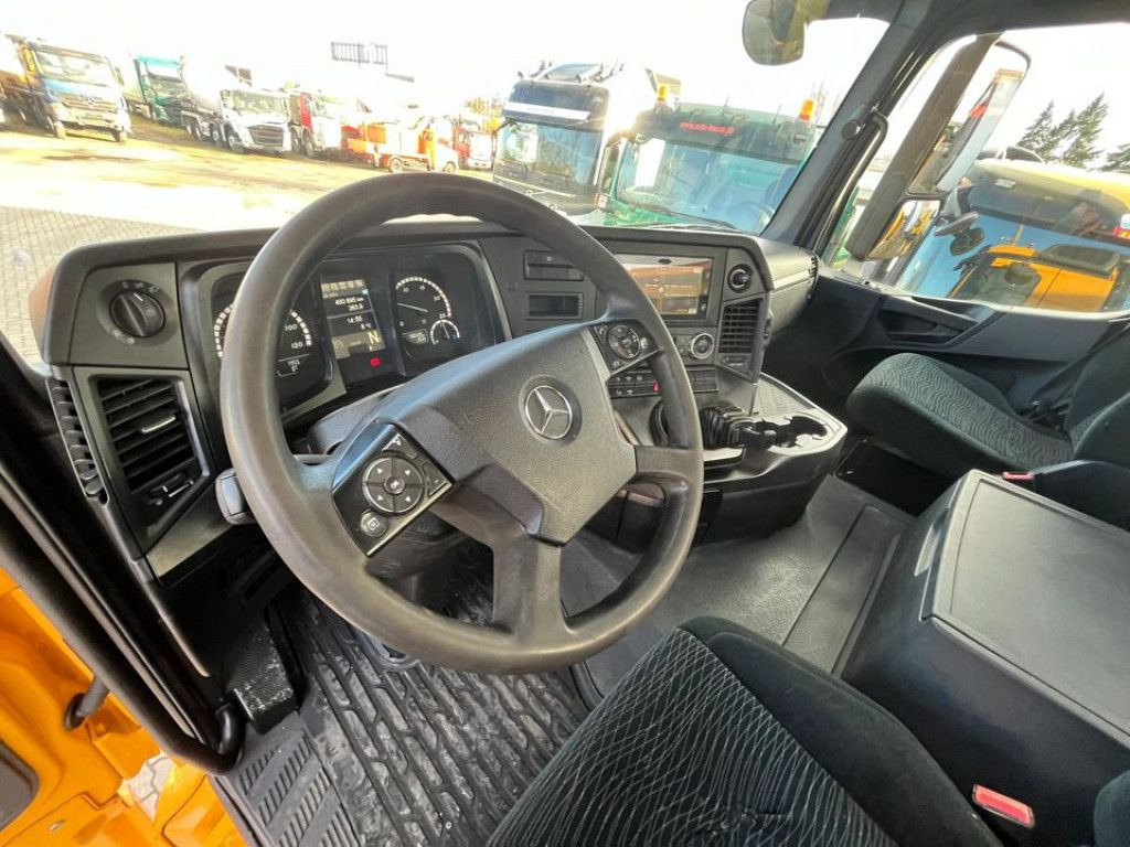 Truk jungkit Mercedes-Benz Arocs 2663 6x4 3-Achs Kipper Meiller Bordmatik: gambar 6