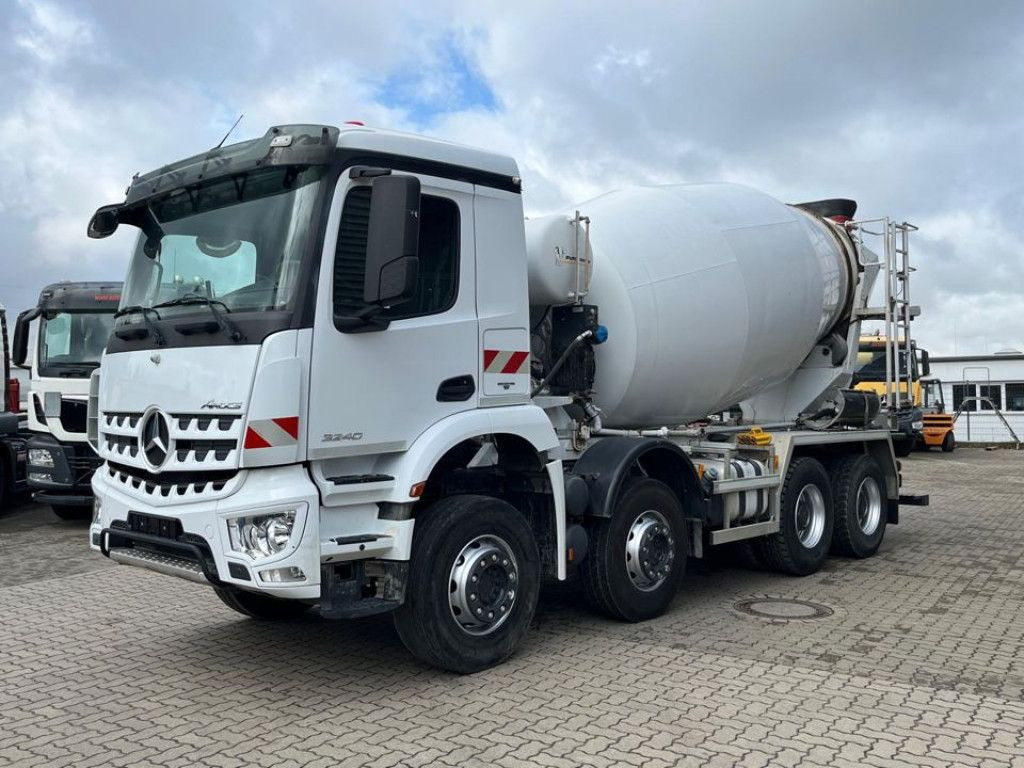 Mercedes-Benz Arocs 3240 B 8x4 Betonmischer Deutsch Top AP Ach - Truk pengaduk beton: gambar 1 Mercedes-Benz Arocs 3240 B 8x4 Betonmischer Deutsch Top AP Ach - Truk pengaduk beton: gambar 1