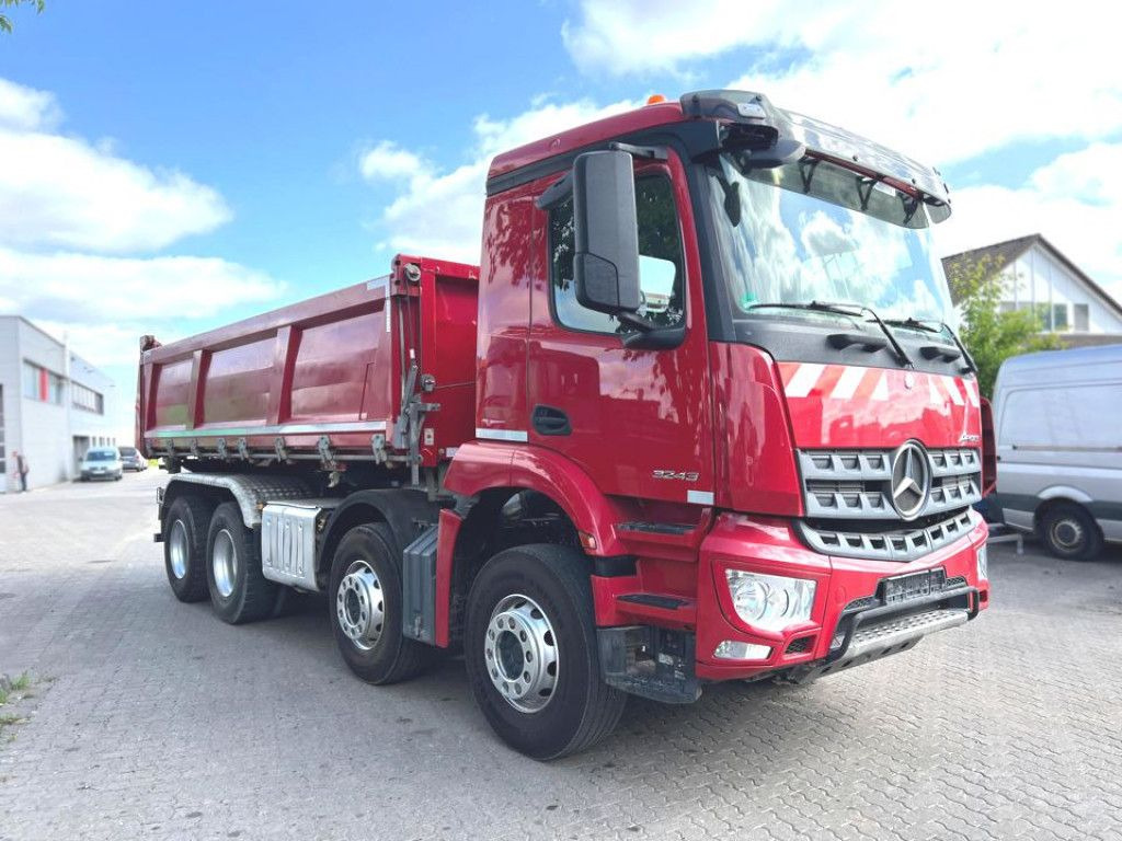 Mercedes-Benz Arocs 3243 8x4 4-Achs Kipper Bordmatik - Truk jungkit: gambar 2 Mercedes-Benz Arocs 3243 8x4 4-Achs Kipper Bordmatik - Truk jungkit: gambar 2