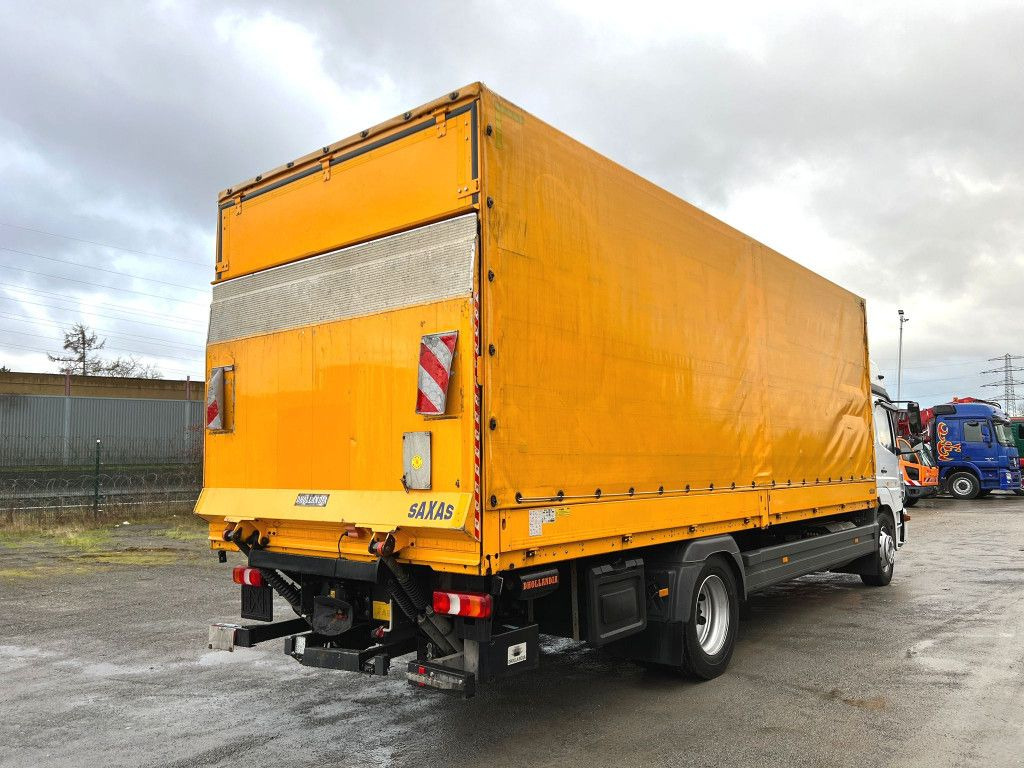 Mercedes-Benz Atego 1230 L Pritsche LBW Lg.Fhs/Hochd. 7,2m+LBW - Truk flatbed: gambar 4 Mercedes-Benz Atego 1230 L Pritsche LBW Lg.Fhs/Hochd. 7,2m+LBW - Truk flatbed: gambar 4