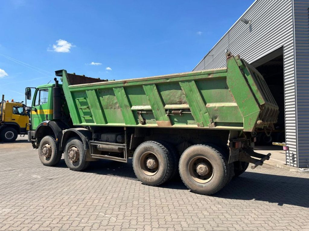 Mercedes-Benz SK 3535 AK 8x8 4 Achs Muldenkipper Meiller Deuts - Truk jungkit: gambar 3 Mercedes-Benz SK 3535 AK 8x8 4 Achs Muldenkipper Meiller Deuts - Truk jungkit: gambar 3