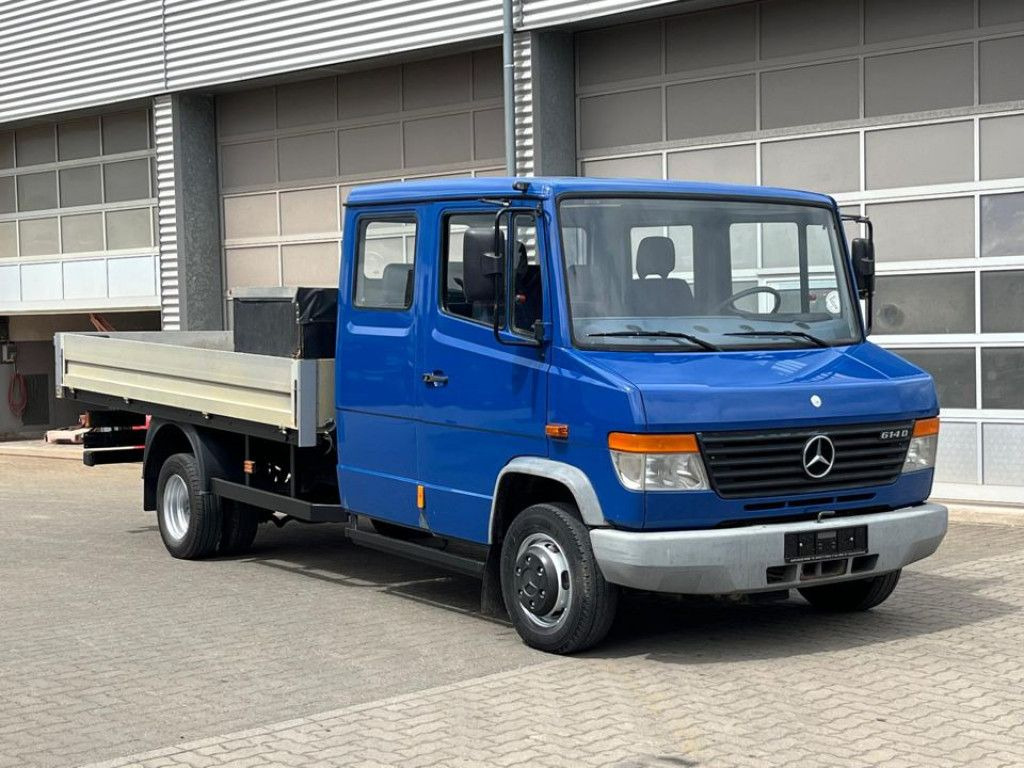 Mercedes-Benz Vario 614 D Pritsche Doppelkabine LKW Motor 4.3 - Van flatbed, Van kombi: gambar 2 Mercedes-Benz Vario 614 D Pritsche Doppelkabine LKW Motor 4.3 - Van flatbed, Van kombi: gambar 2