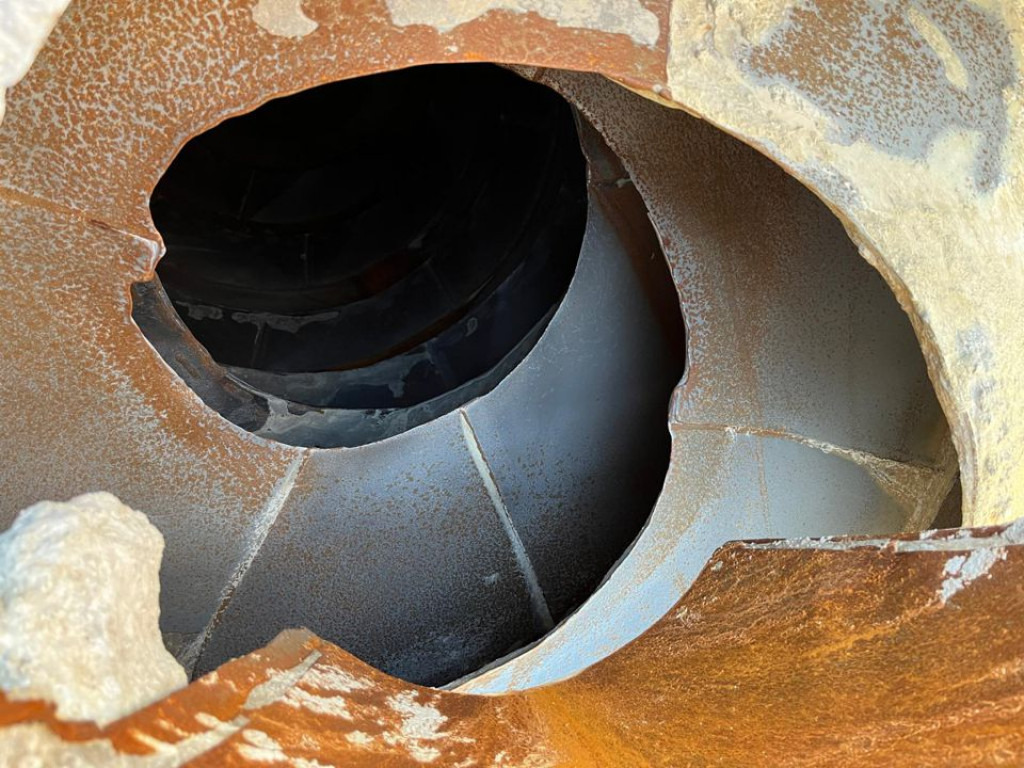 MERCEDES-BENZ Arocs 3236 8x4 Betonmischer Deutsch Top AP Achsen - Truk: gambar 4 MERCEDES-BENZ Arocs 3236 8x4 Betonmischer Deutsch Top AP Achsen - Truk: gambar 4