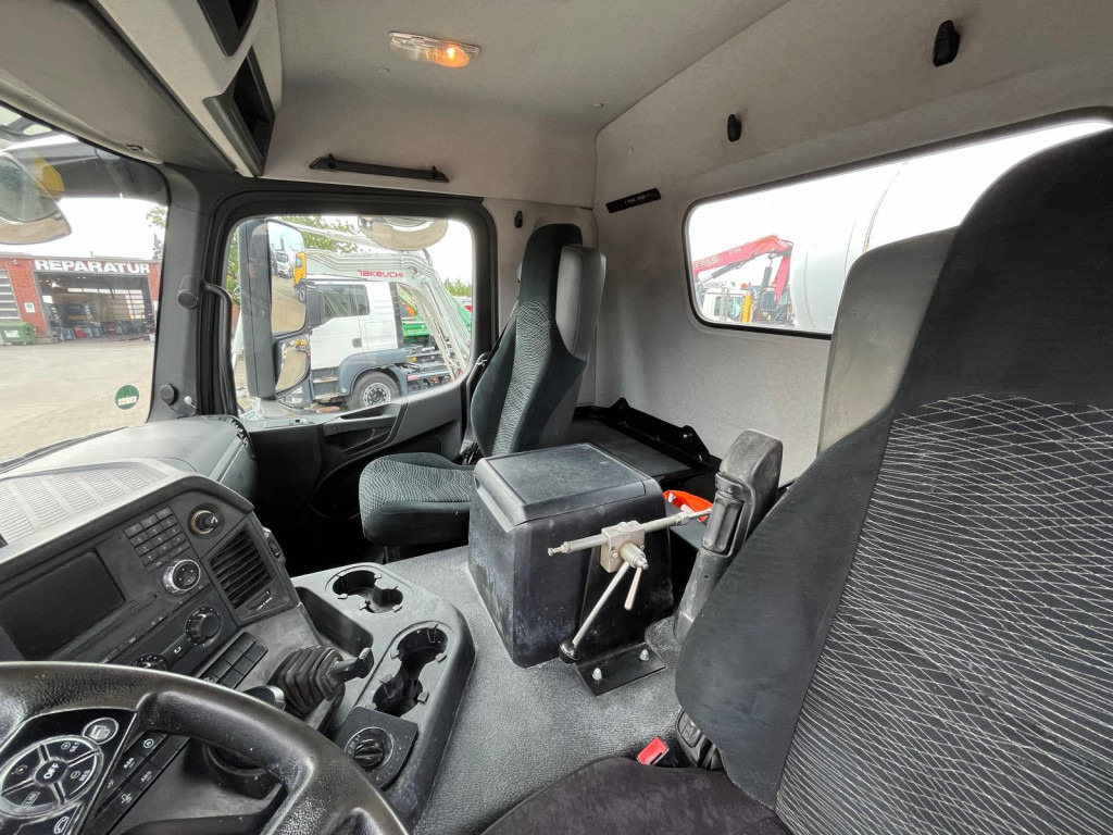 MERCEDES-BENZ Arocs 3240 B 8x4 Betonmischer Deutsch Top AP Achsen - Truk: gambar 3 MERCEDES-BENZ Arocs 3240 B 8x4 Betonmischer Deutsch Top AP Achsen - Truk: gambar 3