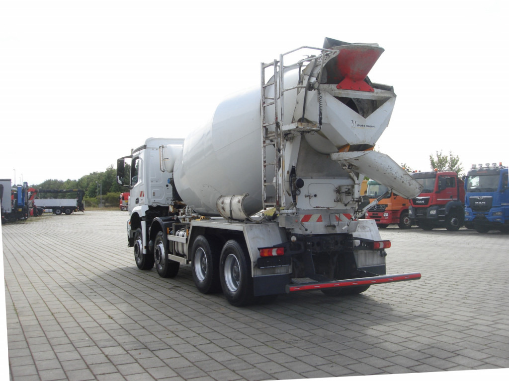 MERCEDES-BENZ Arocs 3240 B 8x4 Betonmischer Deutsch Top AP Achsen - Truk: gambar 4 MERCEDES-BENZ Arocs 3240 B 8x4 Betonmischer Deutsch Top AP Achsen - Truk: gambar 4