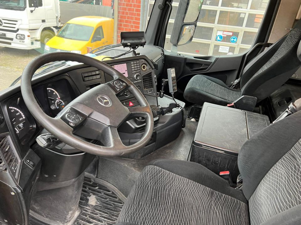 MERCEDES-BENZ Arocs 3240 B 8x4 Betonmischer Deutsch Top Liebherr - Truk: gambar 5 MERCEDES-BENZ Arocs 3240 B 8x4 Betonmischer Deutsch Top Liebherr - Truk: gambar 5