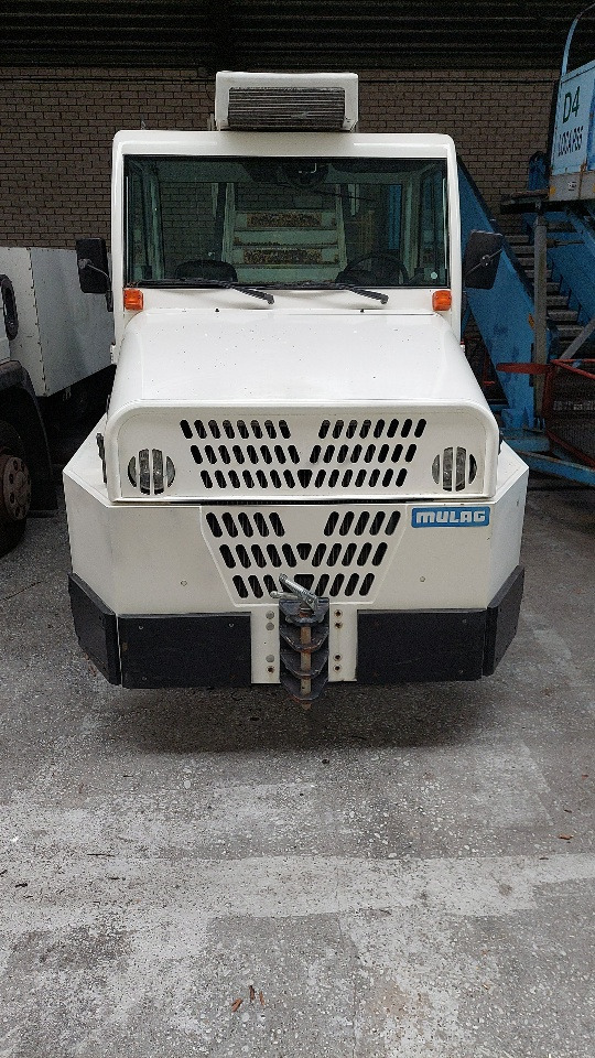 Mulag Comet 4 Baggage Tractor - Traktor bagasi: gambar 1 Mulag Comet 4 Baggage Tractor - Traktor bagasi: gambar 1