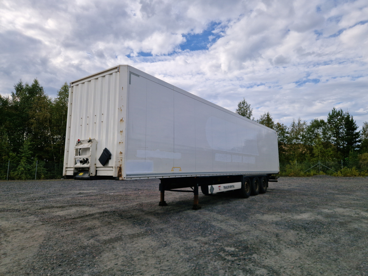 KRONE BOX - DOUBLESTOCK - Semi-trailer kotak tertutup: gambar 2 KRONE BOX - DOUBLESTOCK - Semi-trailer kotak tertutup: gambar 2
