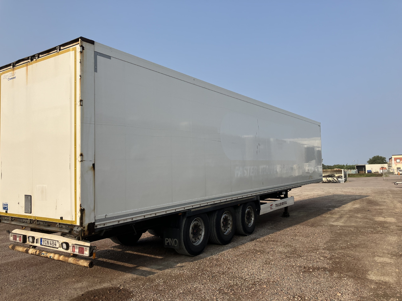 KRONE BOX - DOUPLESTOCK - Semi-trailer kotak tertutup: gambar 4 KRONE BOX - DOUPLESTOCK - Semi-trailer kotak tertutup: gambar 4