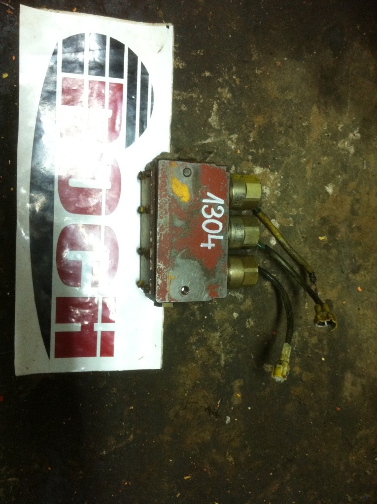 KAWASAKI 3K3LNF5G/G24N-306 2436U1450F2 - 3 SEKCYJNY + SKC5/106 - Katup hidrolik untuk Peralatan konstruksi: gambar 1 KAWASAKI 3K3LNF5G/G24N-306 2436U1450F2 - 3 SEKCYJNY + SKC5/106 - Katup hidrolik untuk Peralatan konstruksi: gambar 1