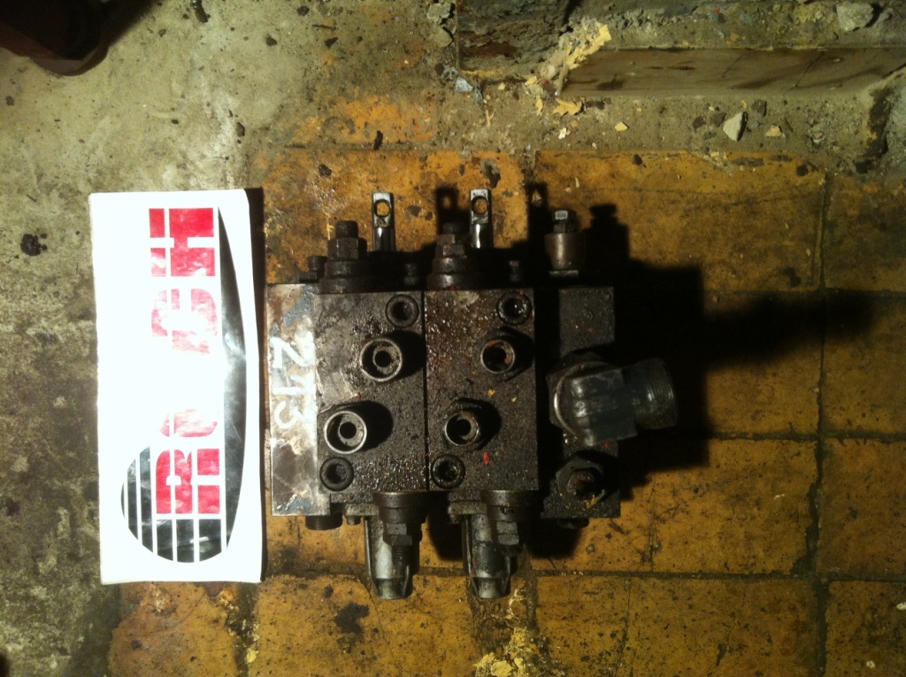 MARREL HYDRO FD3G06 S16 288772 - 2 SEKCYJNY - Katup hidrolik untuk Peralatan konstruksi: gambar 1 MARREL HYDRO FD3G06 S16 288772 - 2 SEKCYJNY - Katup hidrolik untuk Peralatan konstruksi: gambar 1