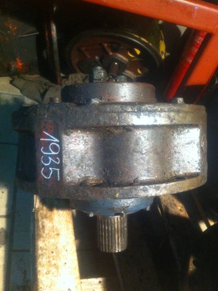 POCLAIN 01137.05 125 - Motor hidrolik untuk Peralatan konstruksi: gambar 1 POCLAIN 01137.05 125 - Motor hidrolik untuk Peralatan konstruksi: gambar 1