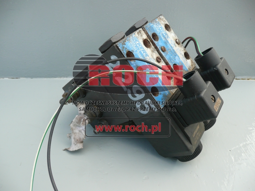 VICKERS DG4V-32ALMUH760 + H507848 24VDC 30W - 2 SEKCYJNA - Katup hidrolik untuk Peralatan konstruksi: gambar 1 VICKERS DG4V-32ALMUH760 + H507848 24VDC 30W - 2 SEKCYJNA - Katup hidrolik untuk Peralatan konstruksi: gambar 1