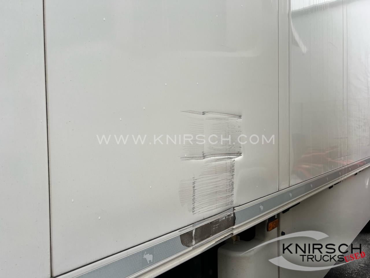 SCHMITZ SKO24/L-13.4 Doppelstock - Semi-trailer isotermal: gambar 4 SCHMITZ SKO24/L-13.4 Doppelstock - Semi-trailer isotermal: gambar 4
