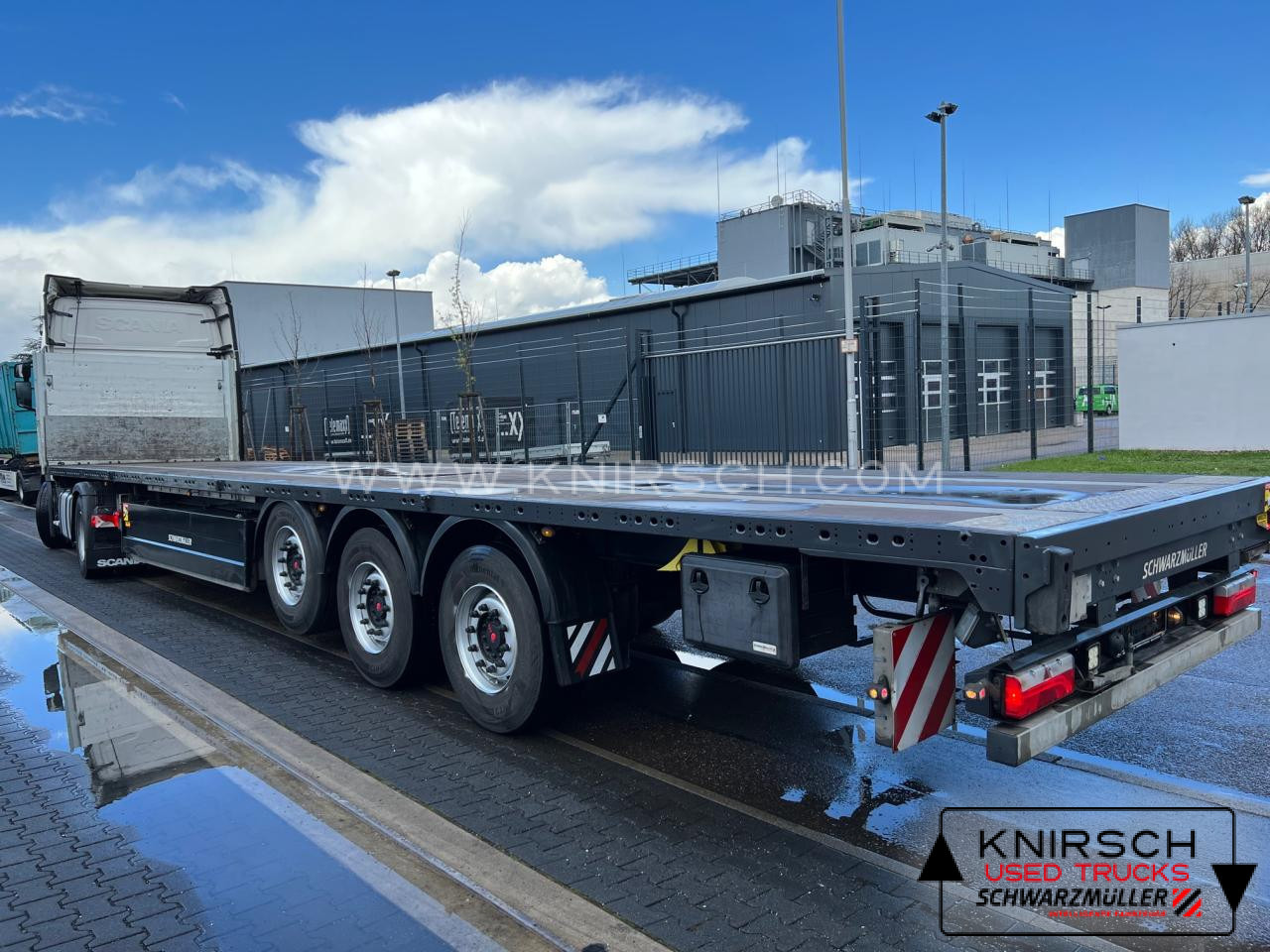 SCHWARZMUELLER Plateau Auflieger J-3A-125 - Semi-trailer flatbed: gambar 1 SCHWARZMUELLER Plateau Auflieger J-3A-125 - Semi-trailer flatbed: gambar 1